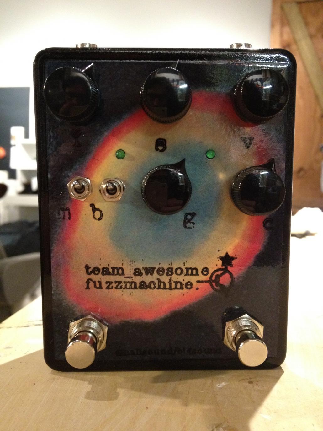 Bass EFX Review Team Awesome! Fuzz Machine